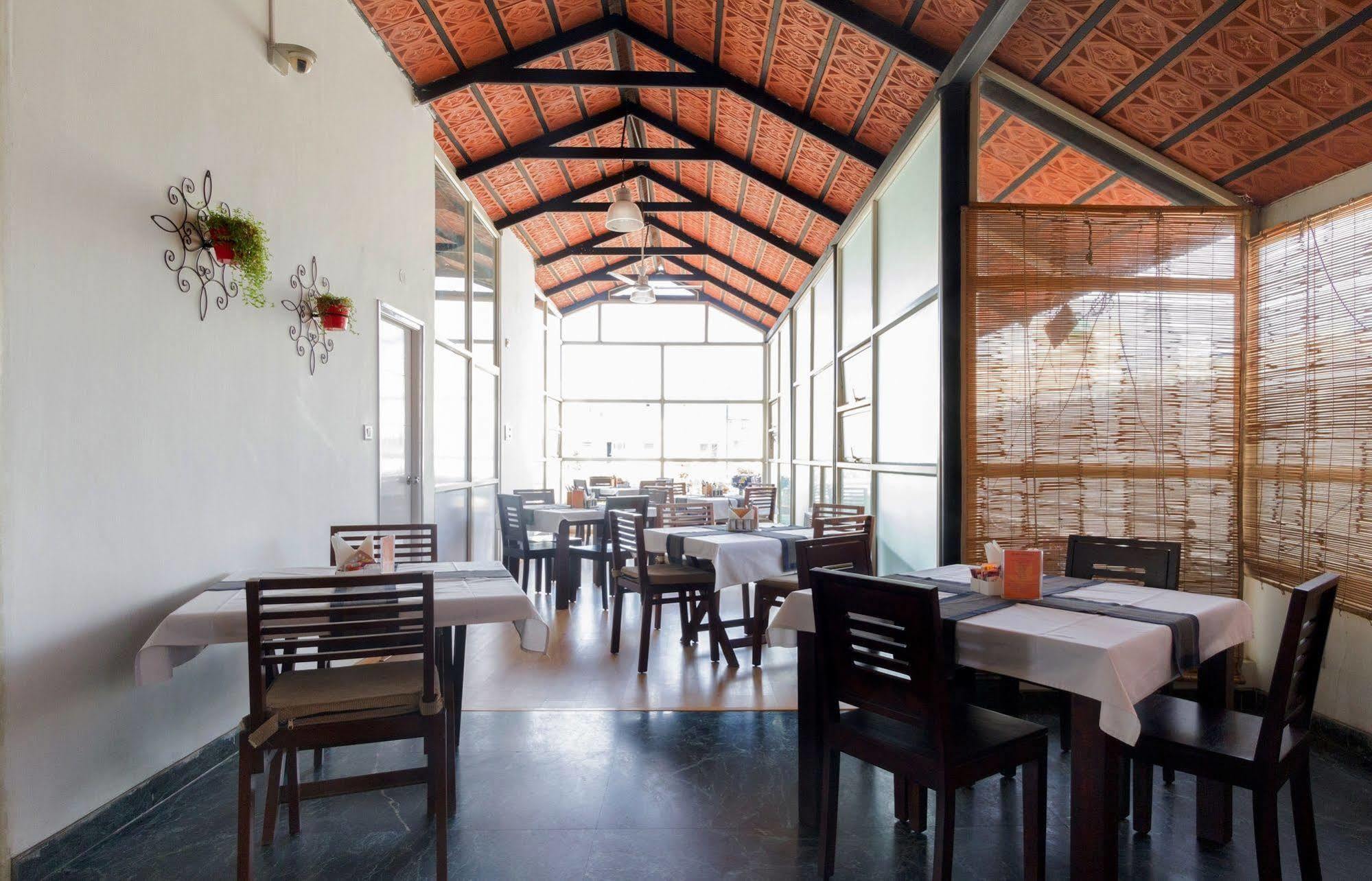 Maple Suites, Serviced Apartments Bangalore Eksteriør bilde